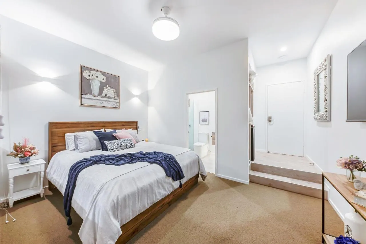 Homestay Belle Vue Manor Couples Retreat Apartment Maroochydore